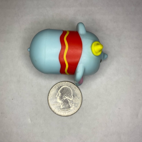 Disney Tsum Tsum Dumbo 2" Vinyl Stackable Figure Large - Picture 5 of 5
